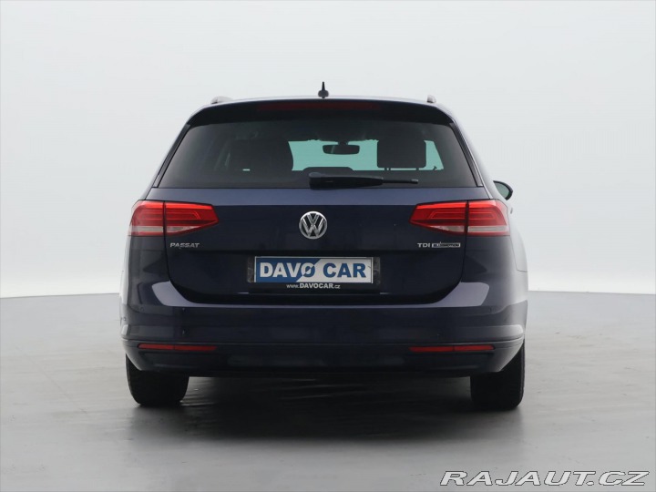 Volkswagen Passat 1,6 TDI LED Navi ACC 1.Ma 2015
