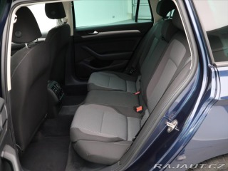 Volkswagen Passat 1,6 TDI LED Navi ACC 1.Ma 2015