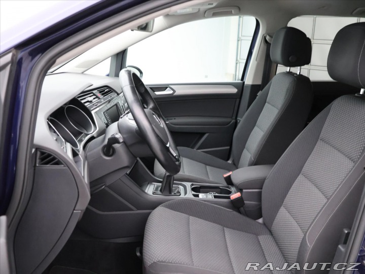 Volkswagen Touran 1,6 TDI 81kW Navi Tažné 2016