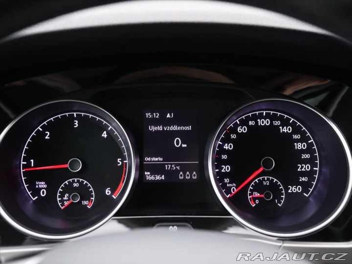 Volkswagen Touran 1,6 TDI 81kW Navi Tažné 2016