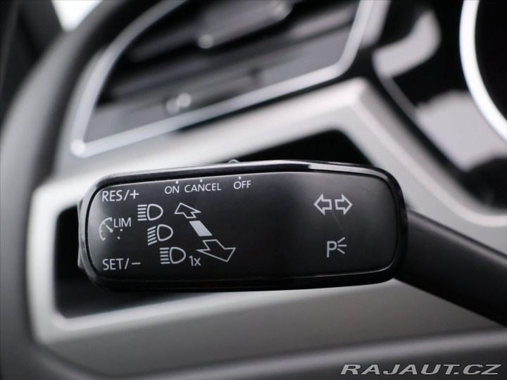 Volkswagen Touran 1,6 TDI 81kW Navi Tažné 2016