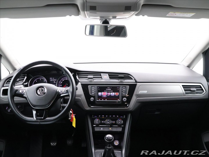 Volkswagen Touran 1,6 TDI 81kW Navi Tažné 2016