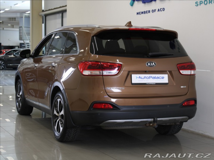 Kia Sorento 2,2 CRDi 147kW 4x4 AT Taž 2015