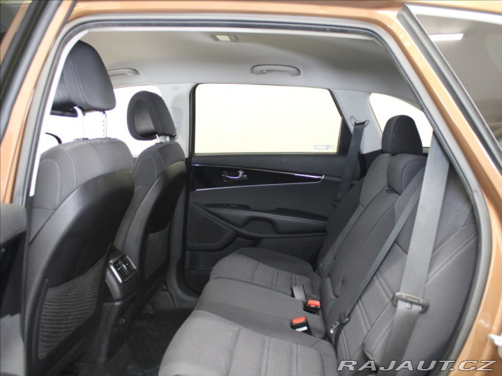 Kia Sorento 2,2 CRDi 147kW 4x4 AT Taž 2015