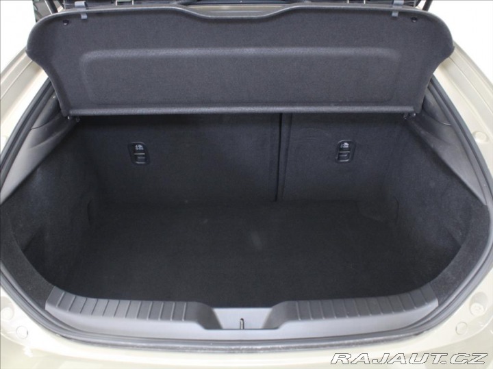 Mazda 3 2,5 G140 AT Homura 6L. ZÁ 2025
