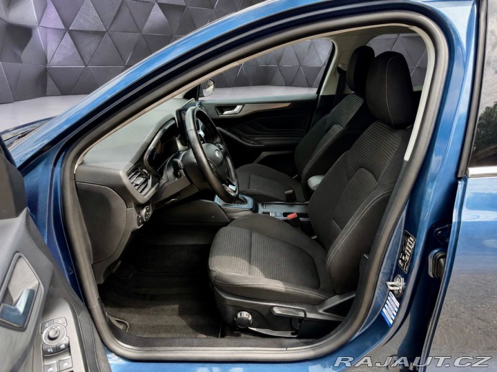 Ford Focus 1.0 ECOBOOST  A/T TITANIU 2024