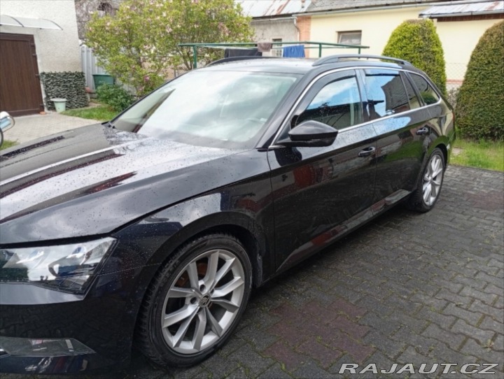 Škoda Superb 2,0 3T M1 AC 1800