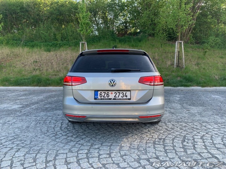Volkswagen Passat 2,0   110kW MANUÁL, DIGI, 2015