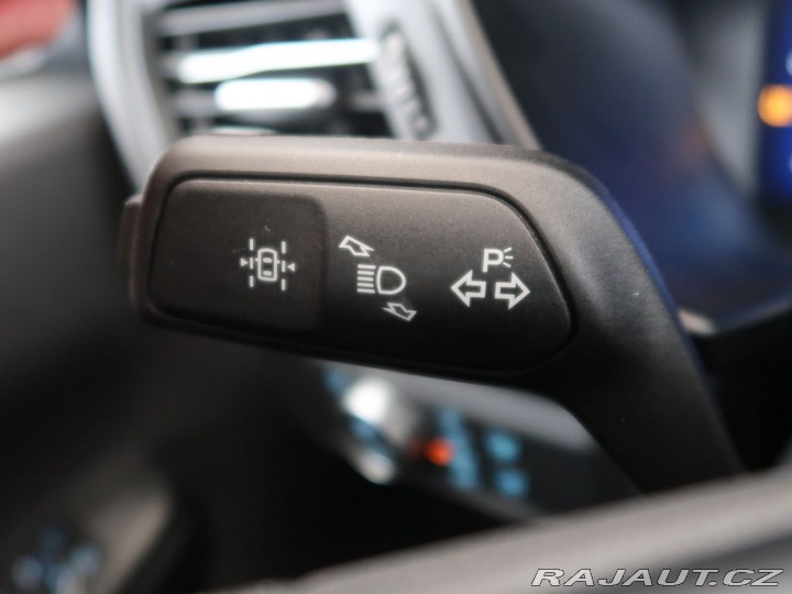 Ford Kuga 1.5EcoBoost,110kW,MT,ST L 2023