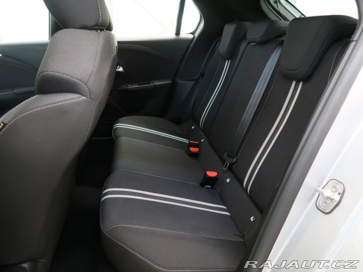 Opel Corsa 1.2TURBO,74kW,GS,AT8 2025