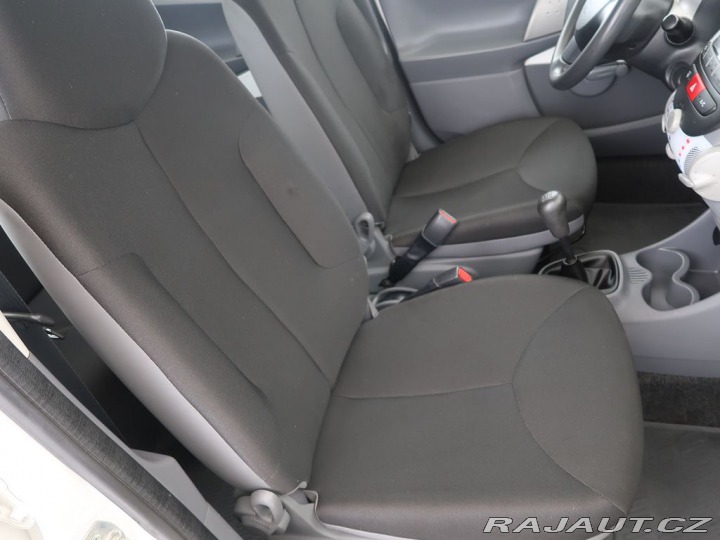 Toyota Aygo 1.0VVT-i,50kW,CZ,1Maj,Bas 2012