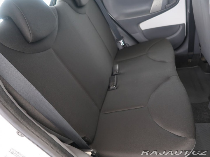 Toyota Aygo 1.0VVT-i,50kW,CZ,1Maj,Bas 2012