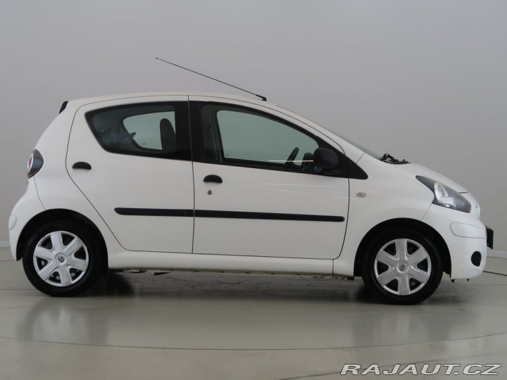Toyota Aygo 1.0VVT-i,50kW,CZ,1Maj,Bas 2012