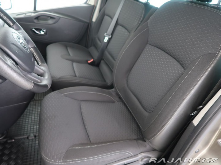 Opel Vivaro 1.6CDTI BiTurbo,CZ,9Míst, 2017