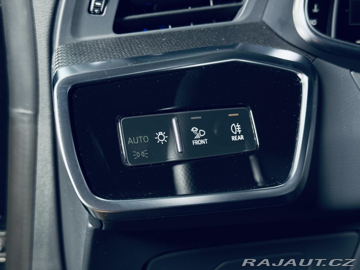 Audi RS7 CARBON*VALCONA*NEZ.TOP*ZÁ 2022