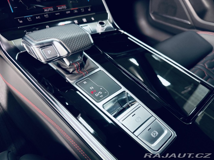 Audi RS7 CARBON*VALCONA*NEZ.TOP*ZÁ 2022