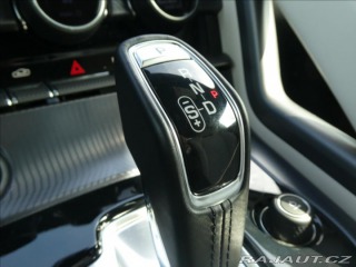 Jaguar F-Type 5,0 P450 V8 R-Dynamic RWD 2022
