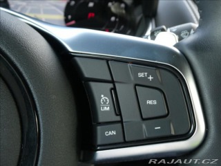 Jaguar F-Type 5,0 P450 V8 R-Dynamic RWD 2022