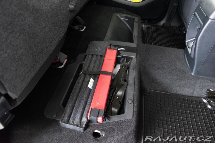 Ford Ranger 2.0 XLT*Naviják*4x4*TAŽNÉ 2020