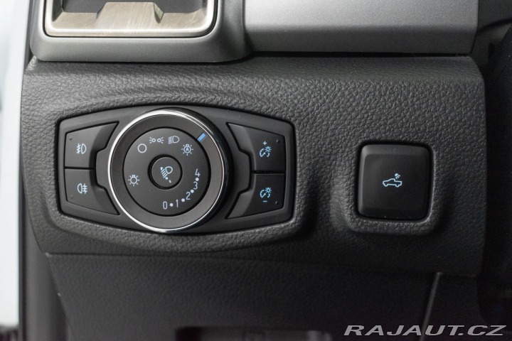 Ford Ranger 2.0 XLT*Naviják*4x4*TAŽNÉ 2020