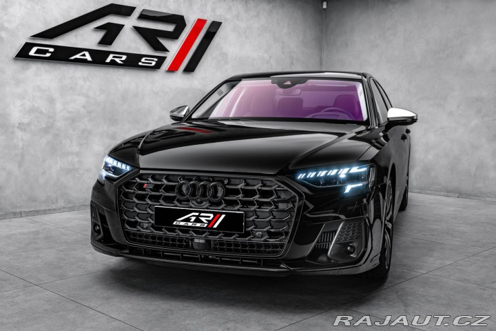 Audi S8 Exclusive masáže Pano HuD 2025