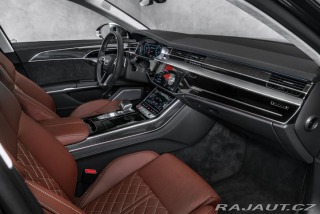 Audi S8 Exclusive masáže Pano HuD 2025