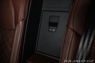 Audi S8 Exclusive masáže Pano HuD 2025