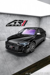 Audi S8 Exclusive masáže Pano HuD 2025