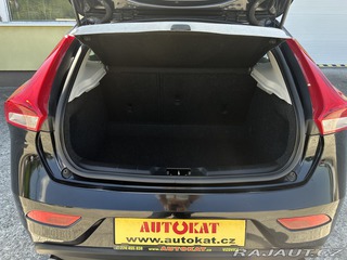 Volvo V40 2.0D 110kW/Automat/Výhřev 2013