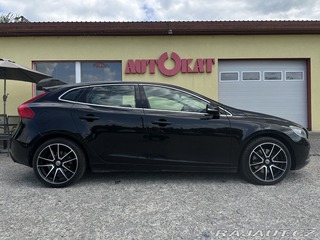 Volvo V40 2.0D 110kW/Automat/Výhřev 2013