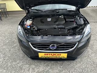 Volvo V40 2.0D 110kW/Automat/Výhřev 2013