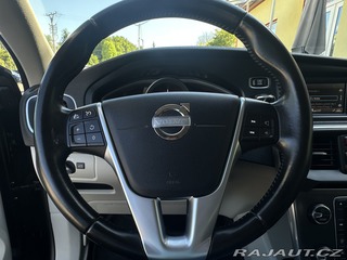 Volvo V40 2.0D 110kW/Automat/Výhřev 2013