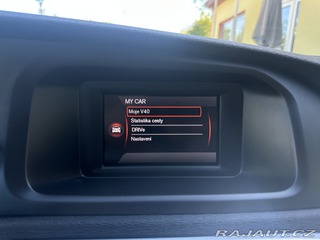 Volvo V40 2.0D 110kW/Automat/Výhřev 2013