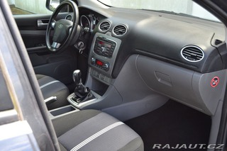 Ford Focus 1.6i 16V 74kW Viva kombi 2010