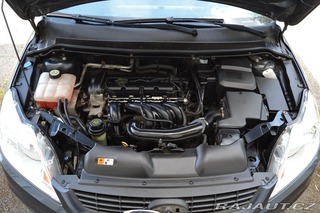 Ford Focus 1.6i 16V 74kW Viva kombi 2010