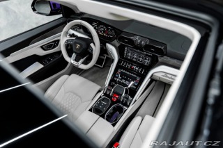 Lamborghini Urus 2025
