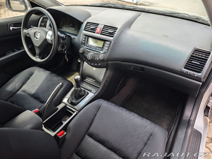 Honda Accord 2.0 i-VTEC Sport 114kW no 2004