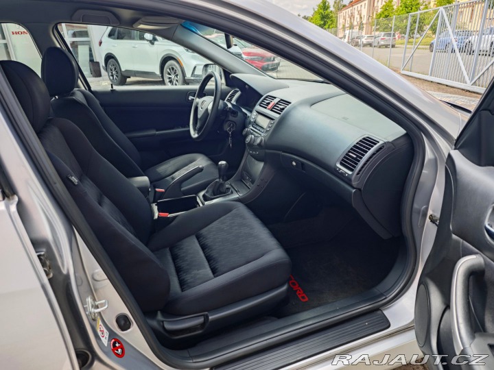 Honda Accord 2.0 i-VTEC Sport 114kW no 2004
