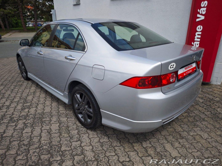 Honda Accord 2.0 i-VTEC Sport 114kW no 2004