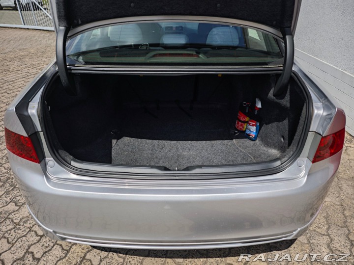 Honda Accord 2.0 i-VTEC Sport 114kW no 2004