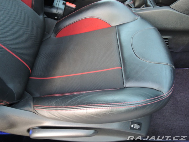 Peugeot 208 1,6 GTi 200PS Navi Kůže 2013