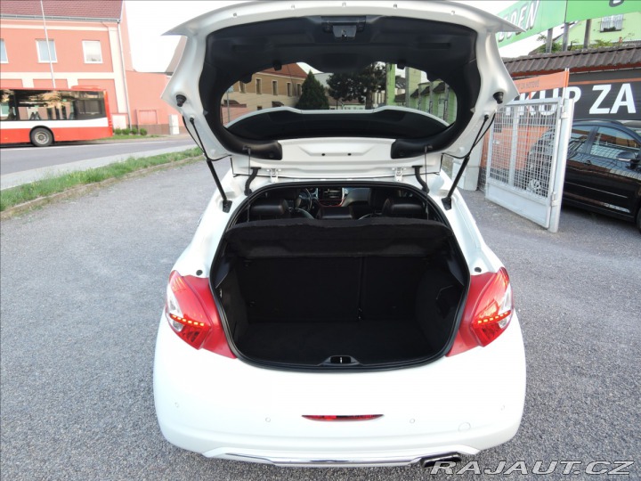 Peugeot 208 1,6 GTi 200PS Navi Kůže 2013
