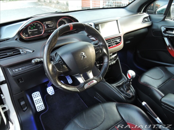 Peugeot 208 1,6 GTi 200PS Navi Kůže 2013