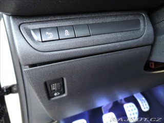 Peugeot 208 1,6 GTi 200PS Navi Kůže 2013