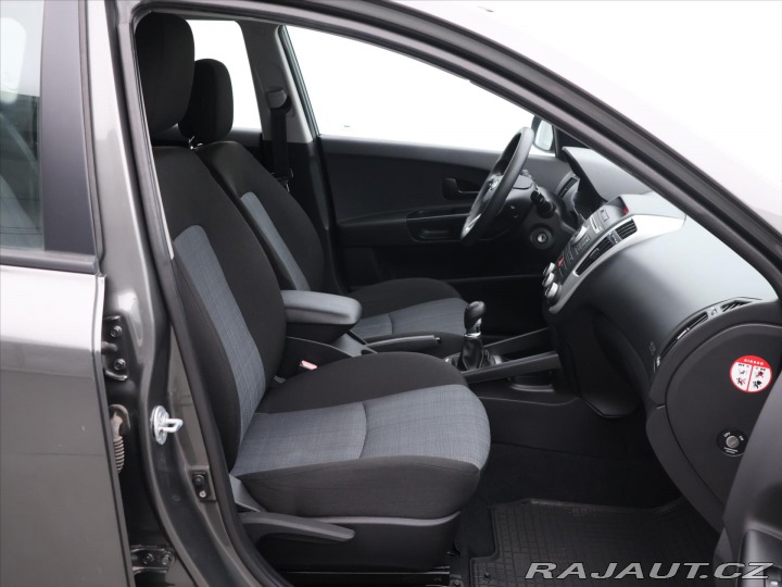 Kia Ceed 1,4 CVVT 77kW Klima CZ 2011