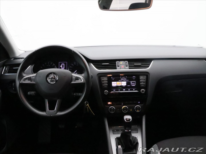 Škoda Octavia 1,6 TDI 81 kW JOY Aut.kli 2017