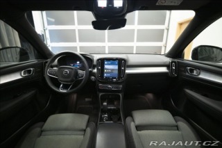 Volvo XC40 2,0 B4 NAVI KAMERA VÝHŘEV 2022