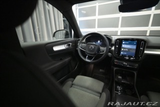 Volvo XC40 2,0 B4 NAVI KAMERA VÝHŘEV 2022