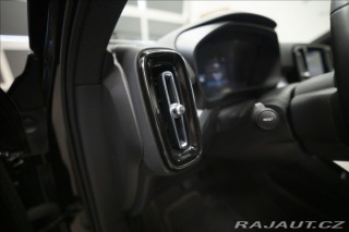 Volvo XC40 2,0 B4 NAVI KAMERA VÝHŘEV 2022