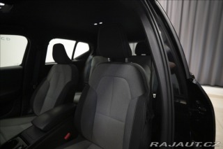 Volvo XC40 2,0 B4 NAVI KAMERA VÝHŘEV 2022